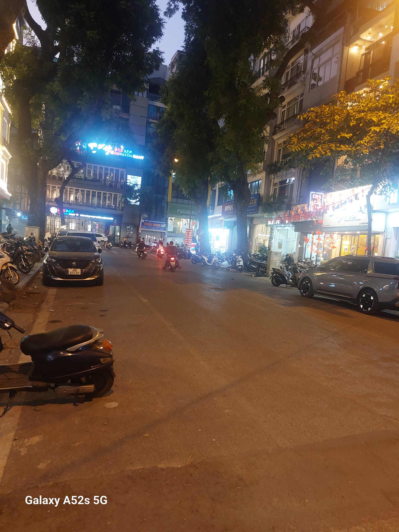 Mặt Phố Cổ 32 Tỷ Mặt Tiền 4.5M 6 Tầng Thang Máy Ô TÔ 2 Chiều Vỉa Hè Rộng