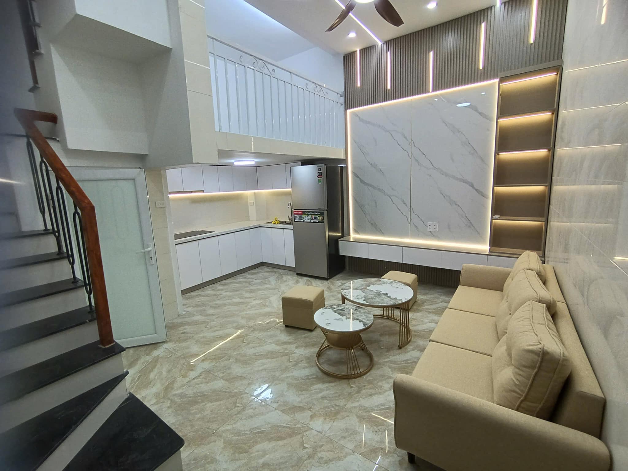 GẤP GẤP! TRƯỜNG TRINH ĐỐNG ĐA,NGÕ THÔNG GẦN PHỐ,FULL NỘI THẤT ĐẸP LONG LANH,30M2 x 4T.