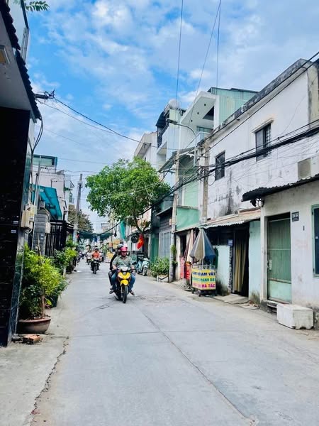 BÁN NHÀ 71M - 2 TẦNG - HẺM 6M THÔNG - GIÁP AEON TÂN PHÚ - NHỈNH 5 TỶ