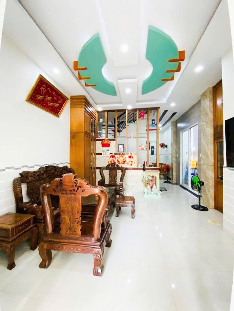 NHÀ ĐẸP 3 TẦNG 56m2- KHU PHỐ ẨM THỰC PHAN XÍCH LONG -KHÔNG QUY HOẠCH- CHỈ 5.65 TỶ