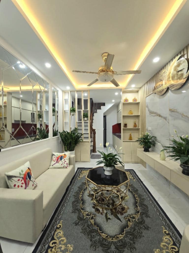 CHỈ 3,7 TỶ - NHÀ ĐẸP SÀI ĐỒNG, LUNG LINH ĐÓN TẾT, 3 PN - THIẾT KẾ ĐẸP - RẤT GẦN Ô TÔ - TIỆN ÍCH.