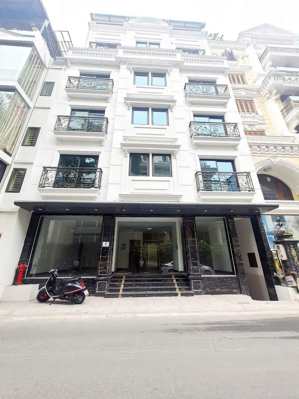 105m2