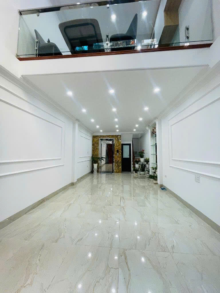 NHÀ ĐẸP NGỌC THỤY - LONG BIÊN 6 TẦNG THANG MÁY GIÁ NHỈNH 8tỷ