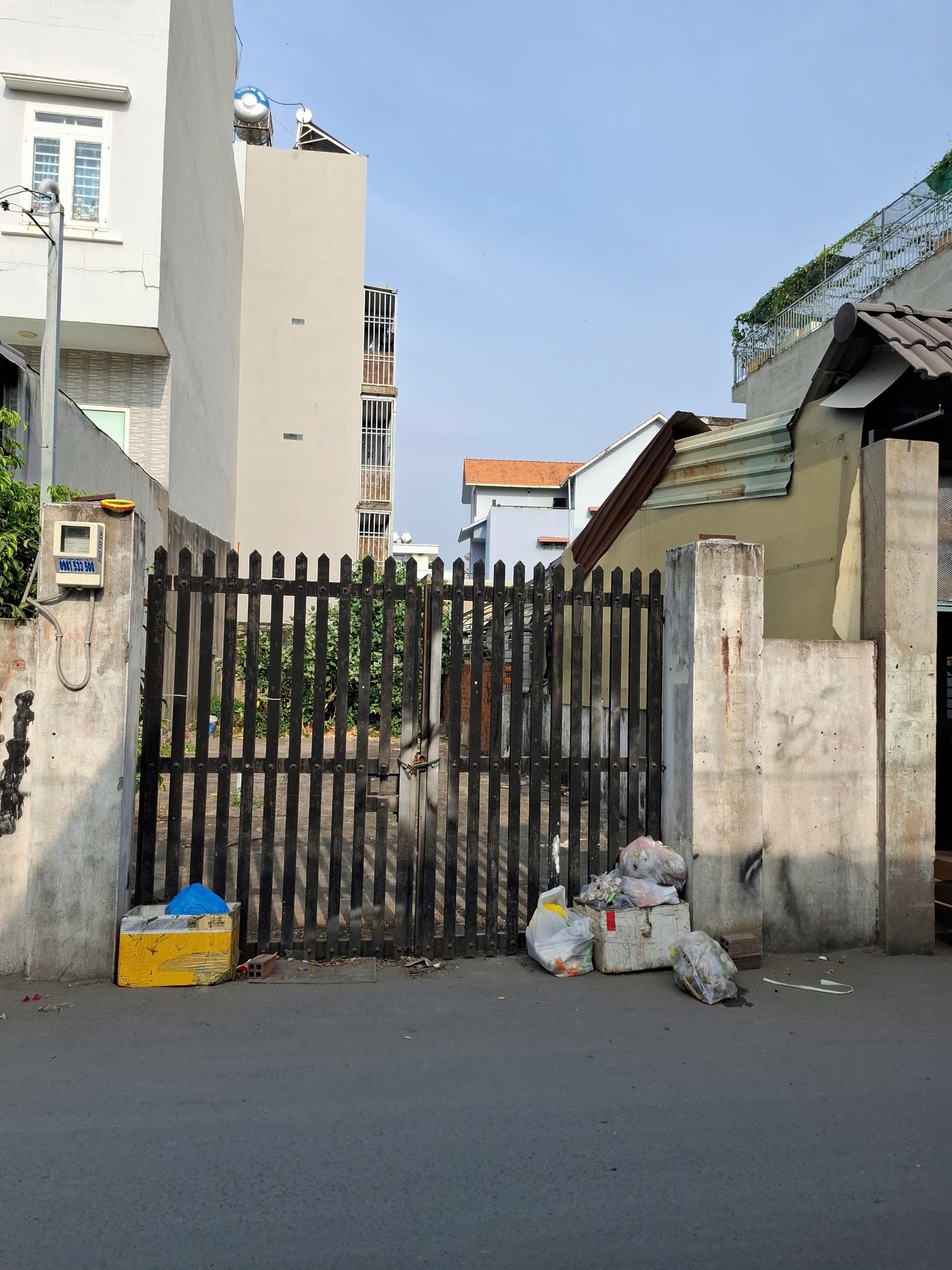 Bán đất mặt tiền Lê Văn Thịnh Cát Lái Quận 2 giá 11,8 tỷ
