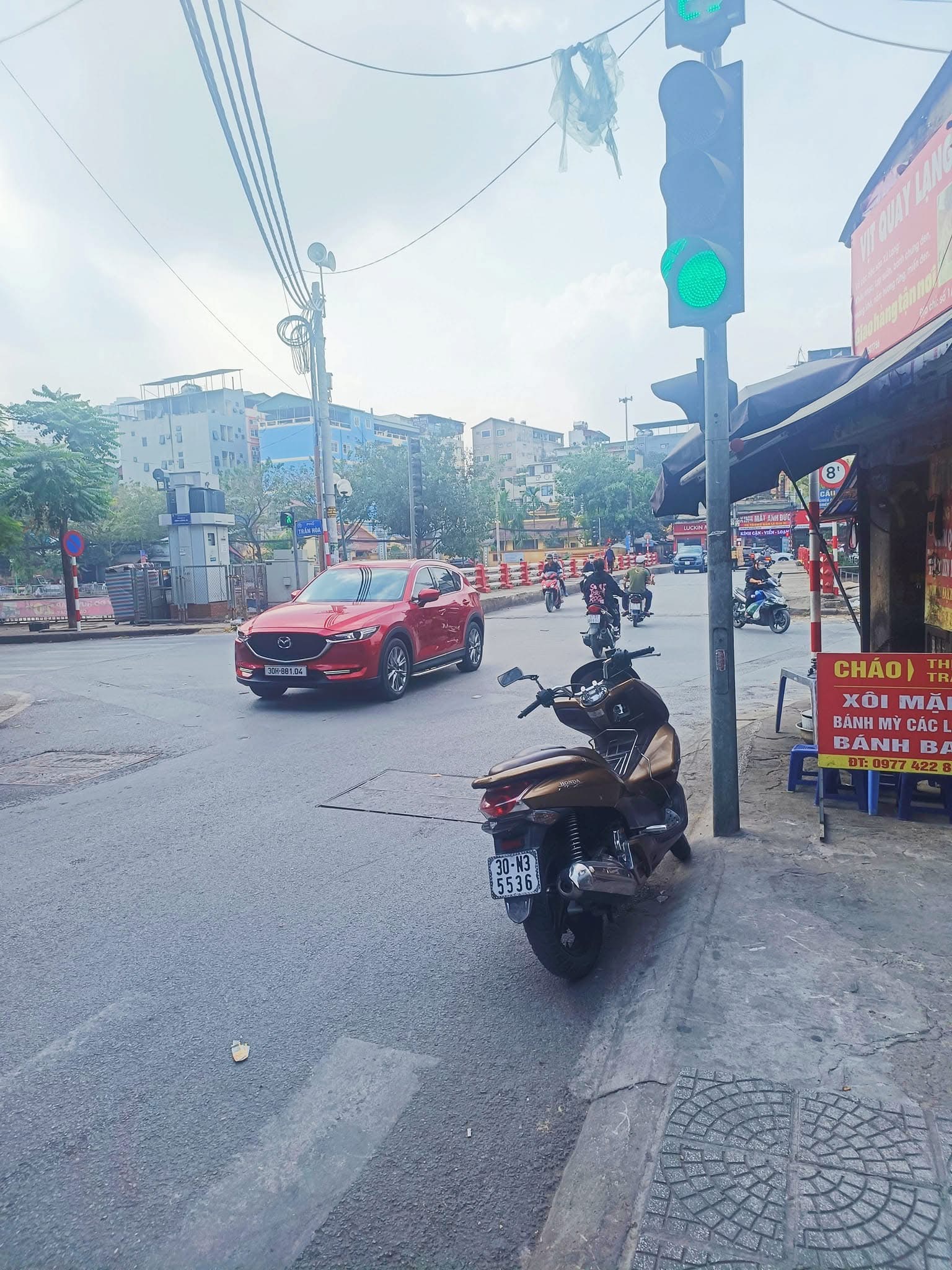 Bán nhà mặt phố Định Công Thượng - vị trí kinh doanh đỉnh - 20 tỷ