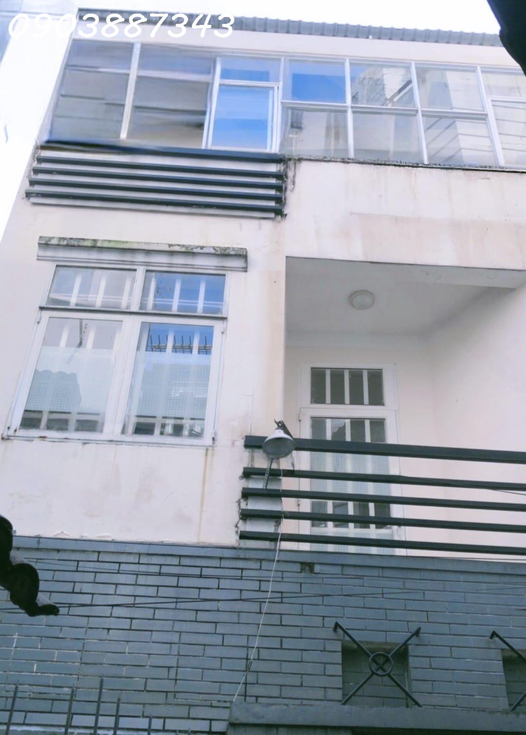 Bán Nhà HXH - Đường Nguyễn Văn Trỗi - Quận Phú Nhuận , 120m2 - 4Tầng - Chỉ 11Tỷ Nhỉnh .