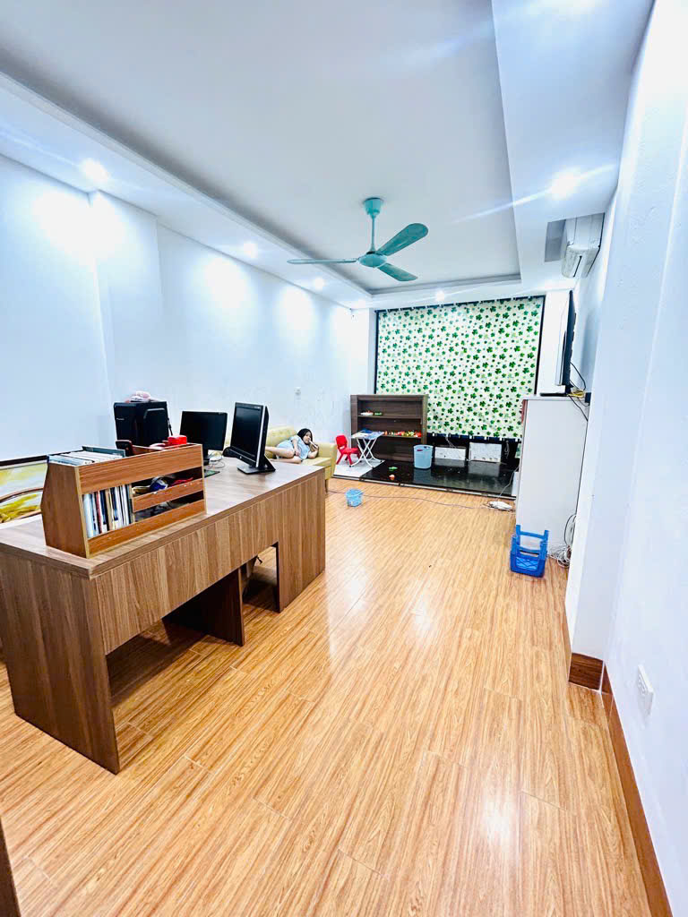 BÁN NHÀ 86 THANH LÂN THANH TRÌ HOÀNG MAI - NHÀ DÂN XÂY - FULL CÔNG NĂNG - GẦN PHỐ - NHIỀU TIỆN ÍCH.