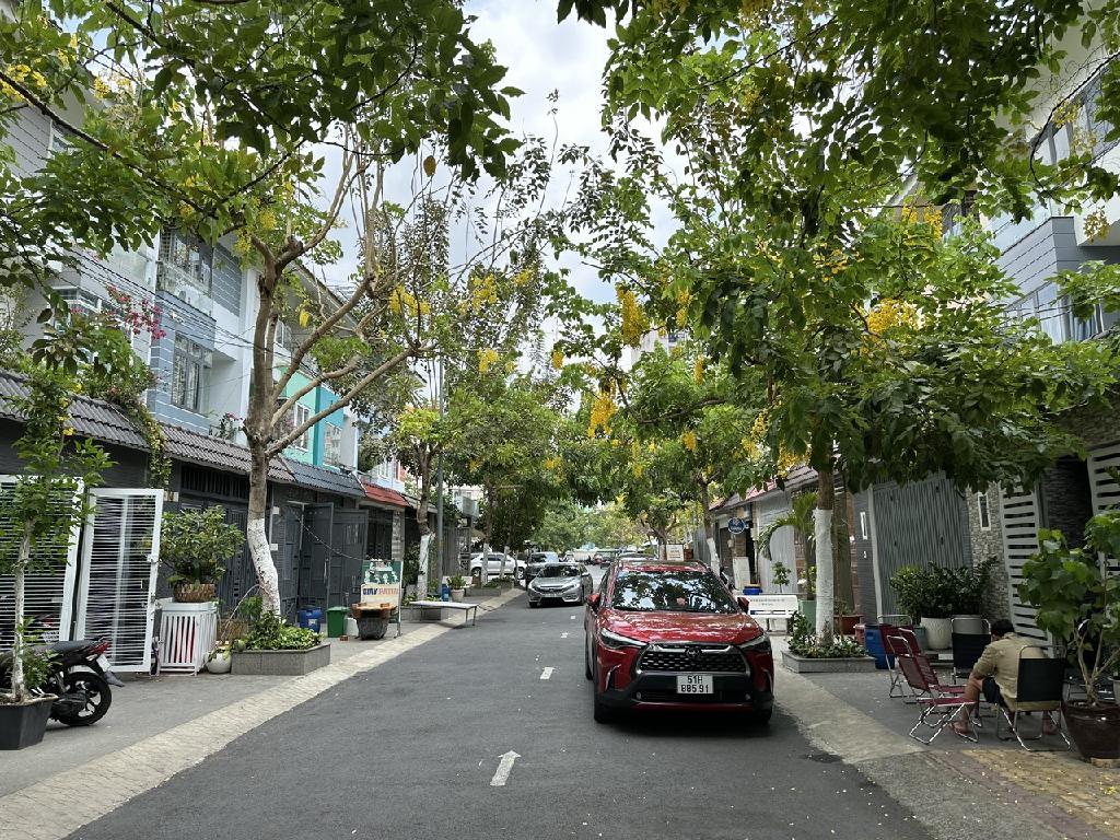 Nhà Đẹp 3 Tầng Mới, Gần Chợ Linh Trung Thủ Đức, Giá Chỉ Nhỉnh 8 Tỷ