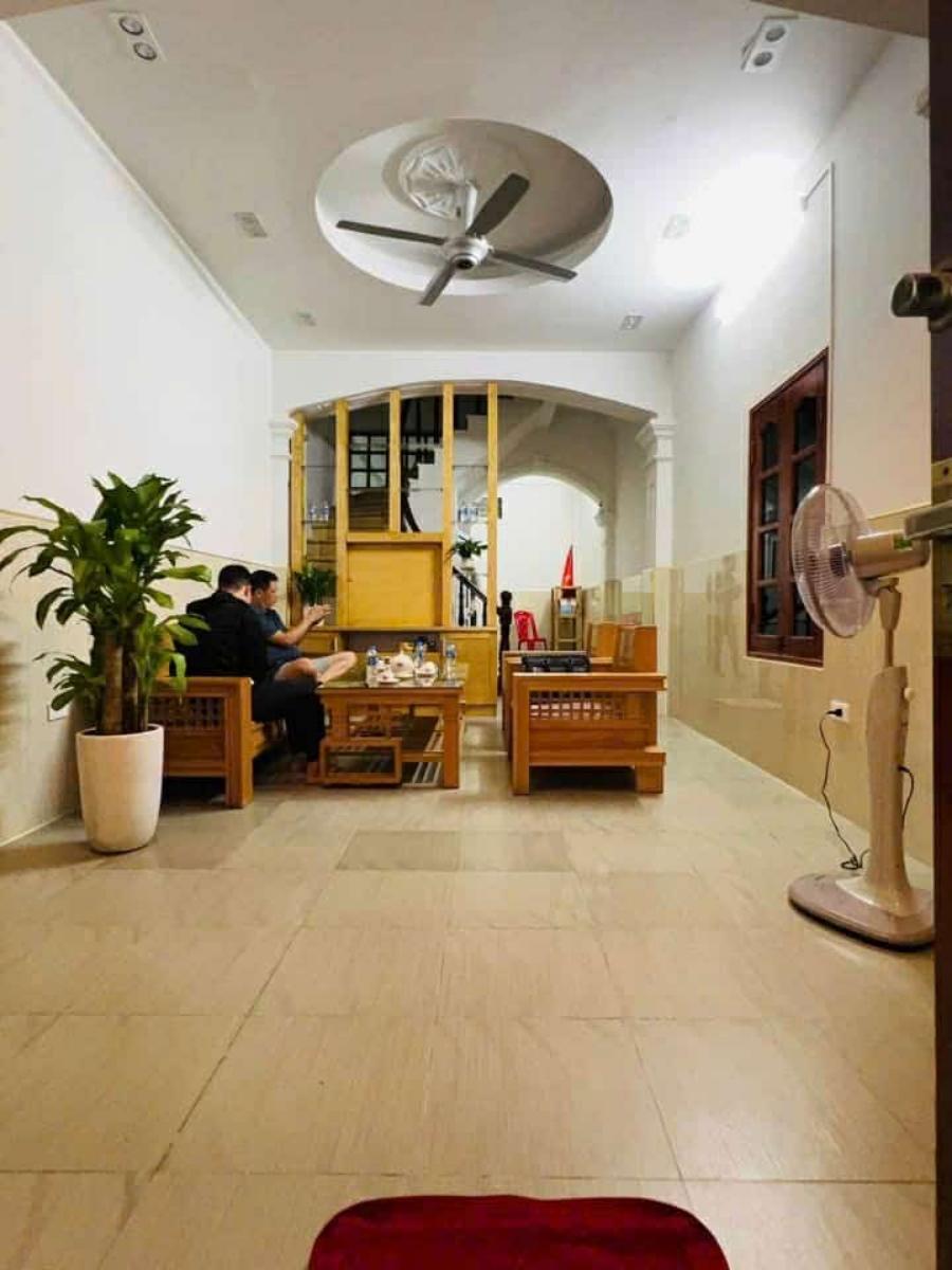 XUÂN THUỶ - CẦU GIẤY - KINH DOANH- MORNING ĐỖ CỬA - NGÕ THÔNG- LÔ GÓC - HƠN 11 TỶ