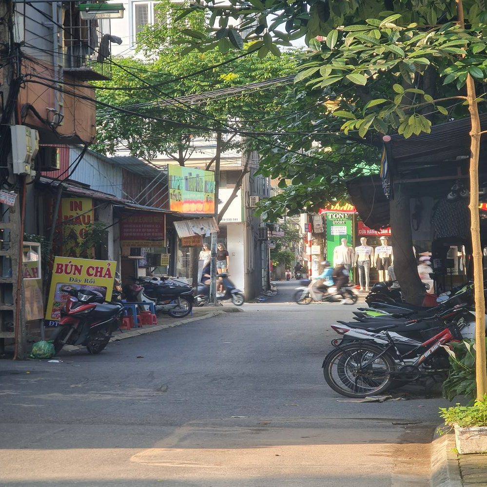 Bán nhà Trâu Quỳ, Gia Lâm. Chỉ 4 tỷ 0x có nhà 4 tầng mới tinh. 18m ra trục ô tô tránh.