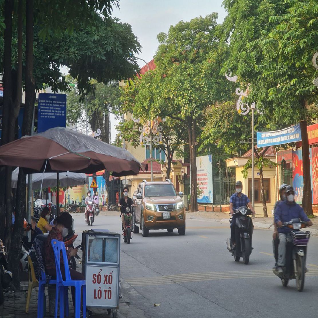 Hoa Hậu Đặng Xá, Gia Lâm. Trục chính, kinh doanh được. 90m2 6 tỷ x tiểu học..