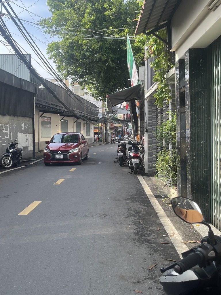 Mặt tiền kinh doanh đường nhựa 6m, 2 tầng 46m2, hẻm 142 cách 50m ra Nguyễn Thị Thập, Bình Thuận Q7, chỉ 6,7 tỷ