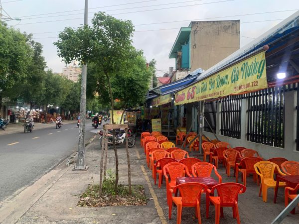 Quận 12 , NHƯỢNG QUÁN NHẬU GIÁ RẺ Chỉ 198tr , MB Đẹp DT ngang 20m vỉa hè rộng, Tel : 0939404722 ( chính chủ )