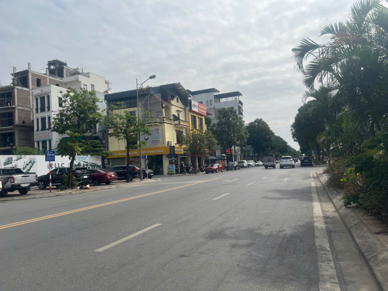 TÔI CHÍNH CHỦ BÁN NHÀ VŨ ĐỨC THẬN- LONG BIÊN. DIỆN TÍCH 63M, SẴN NHÀ 3 TẦNG NẰM NGAY KHU PHỐ TRUNG TÂM KINH DOANH SẦM