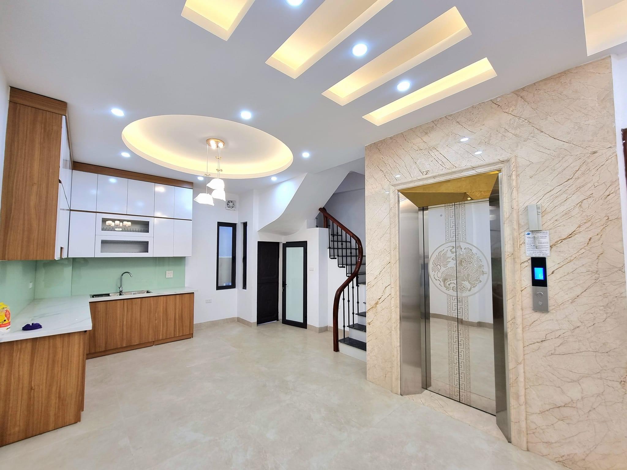 LÔ GÓC PHỐ PHẠM NGỌC THẠCH - DT 50M, 6TẦNG, MT: 12M, GIÁ 12,5 TỶ