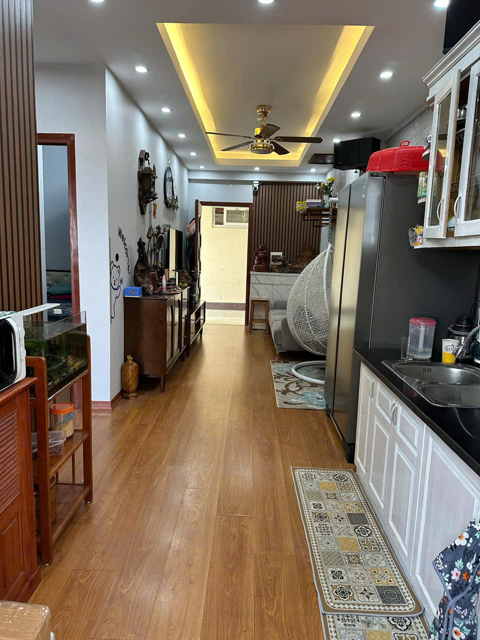 Bán nhanh căn hộ 2pn , 2vs diện tích 60m , sổ đỏ chính chủ , gần các chợ dân sinh