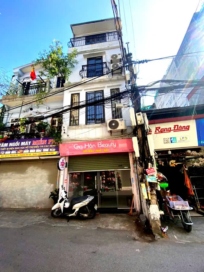 NHÀ MẶT NGÕ-KINH DOANH-Ô TÔ PHỐ BỒ ĐỀ - LONG BIÊN 22M2, 4 TẦNG,4PN, 6.5 TỶ.