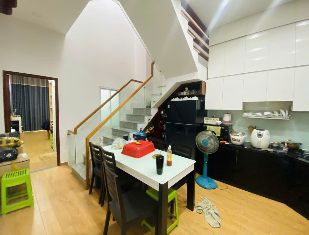 Bán nhà mặt tiền Trịnh Đình Trọng,Phú Trung, Tân Phú, 4m x 16.5m, 4 tầng hoàn công đủ, 11.6 tỷ