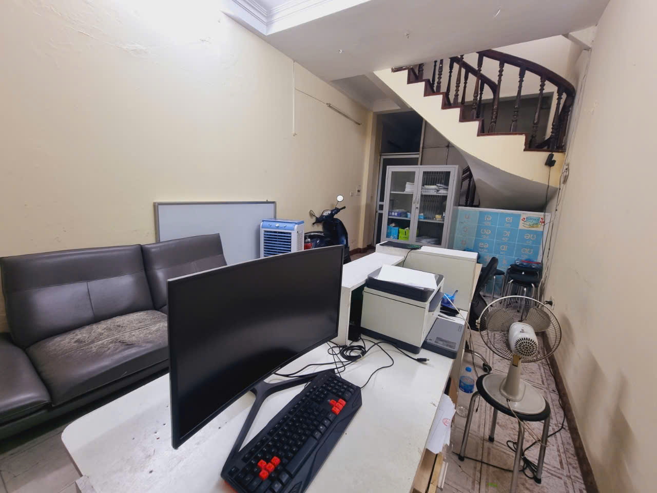 PHÂN LÔ VÍP CẦU GIẤY - Ô TÔ TRÁNH - KD ĐỈNH - 12,95 tỷ Trần Quốc Hoàn