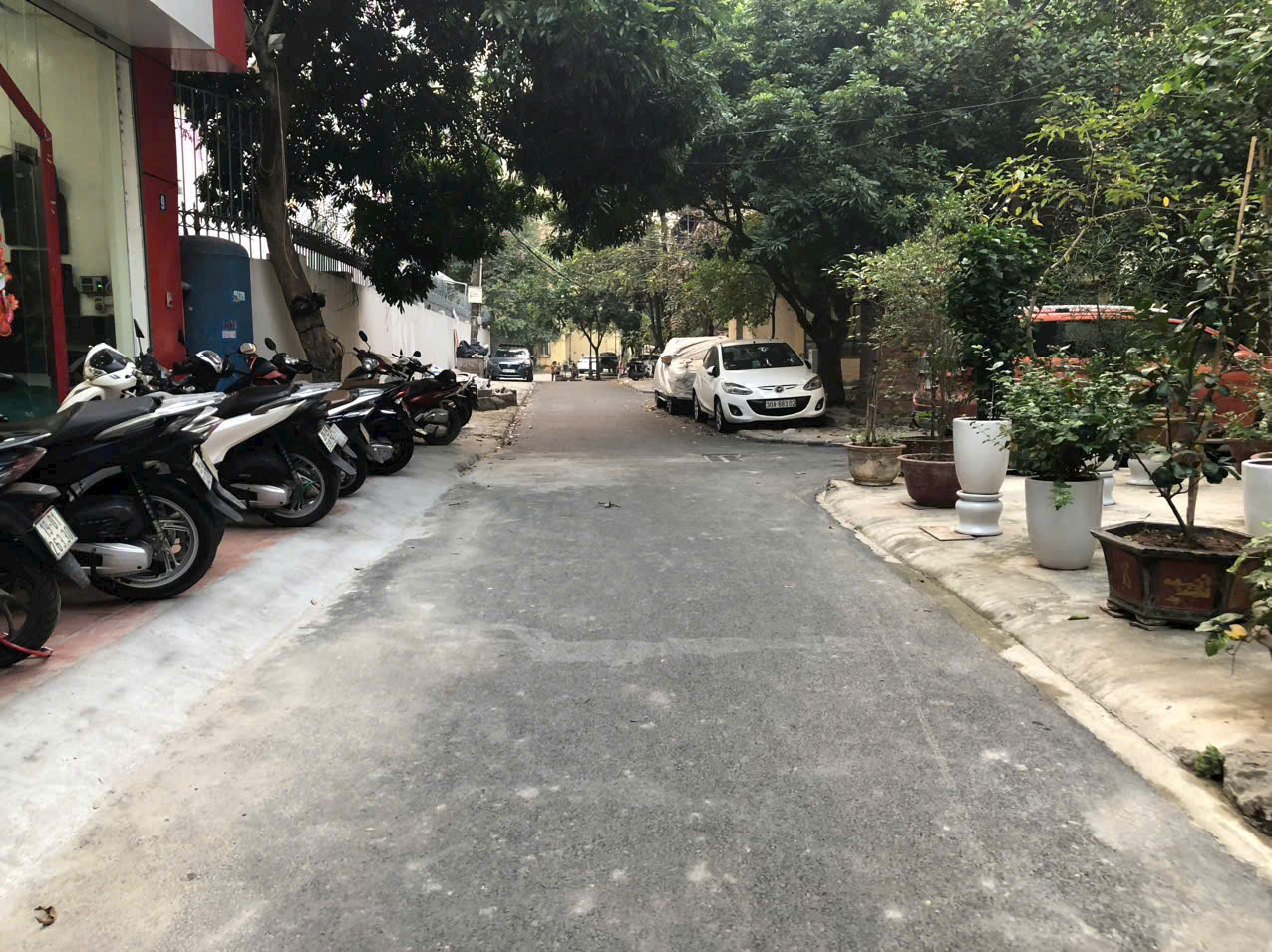 BÁN NHÀ LẠC LONG QUÂN THÔNG XUÂN LA - 41/45M2 _ MẶT TIỀN RỘNG _ 6 TẦNG LÔ GÓC - GARA Ô TÔ TRONG NHÀ - KHU VỰC PHÂN LÔ NGÀY TRƯỚC