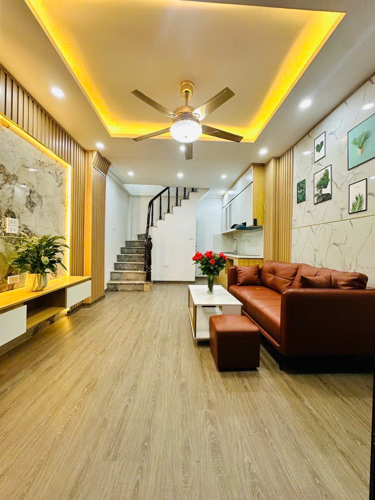 Bán Nhà Ngọc Thụy Long Biên – Ngõ nông, ô tô tránh, 2 mặt thoáng trước sau! ✔ Diện tích: 45m² – Nhà 3 tầng kiên cố,