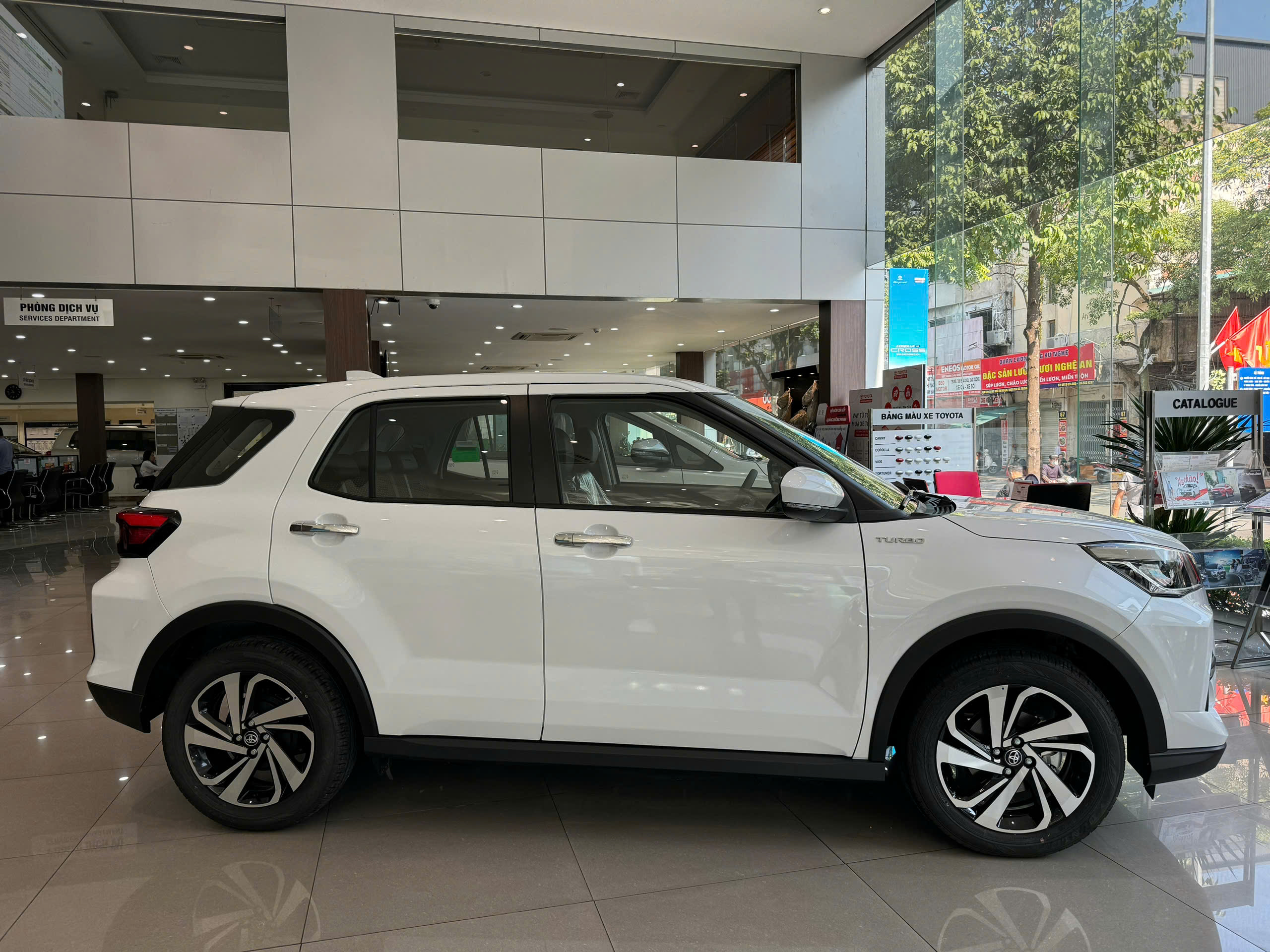 Cần Bán Xe Ô Tô Mới Giá yêu thương: 498 triệu