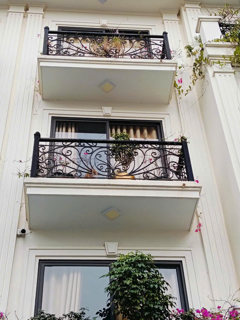 CỰC HIẾMBÁN NHÀ DÂN XÂY CỔ LINH - LONG BIÊN, 40M², GẦN Ô TÔ TRÁNH, ĐẸP LONG LANH, NHỈNH 6 TỶ