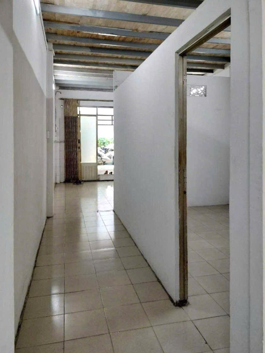 Mặt tiền, TT PHƯỚC LONG, XD 5 TẦNG, NAM HOÀ Q9, DT 83 m2, chỉ 4 tỷ nhỉnh.