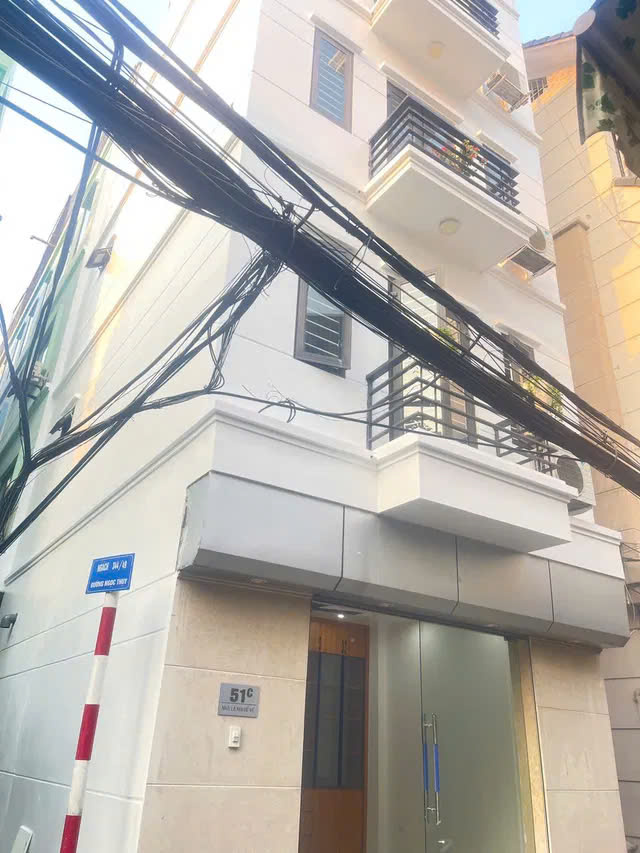 NHÀ ĐẸP PHỐ NGỌC THỤY- LONG BIÊN,Ô TÔ QUA THÔNG CÁC NGẢ, 38M2, 5 TẦNG, 7.85 TỶ.