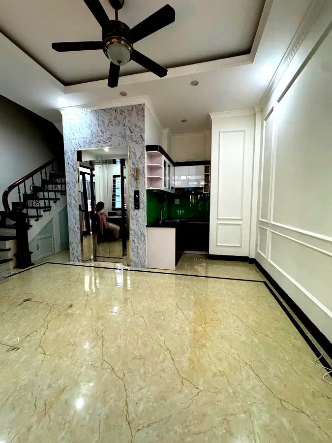 NHÀ ĐẸP ĐÓN TẾT PHỐ NGỌC THỤY-LONG BIÊN, 42M2,5 TẦNG,MT 4M, 6.5 TỶ.CÓ THƯƠNG LƯỢNG.