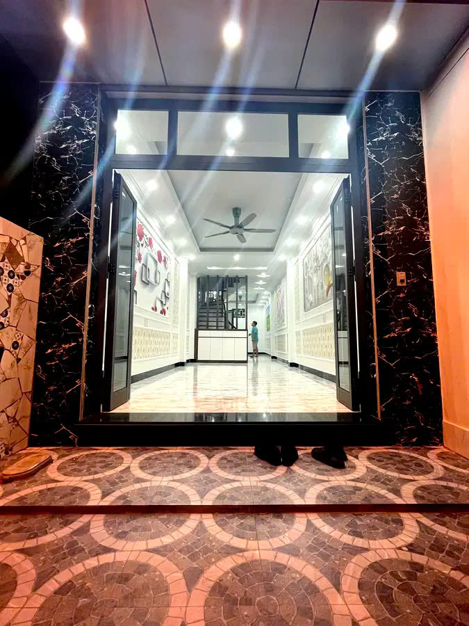 NHÀ MỚI- ĐÓN TẾT PHÚC LỢI- LONG BIÊN,54M2,5 TẦNG, 6.86 TỶ.