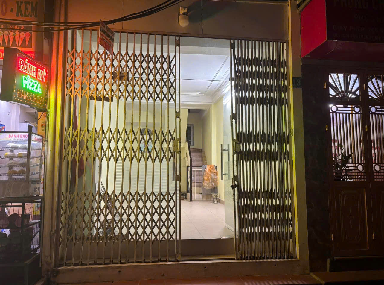 Cho thuê mặt bằng kinh doanh tầng 1 tại Ngõ 9 Lương Định Của, phường Kim Liên quận Đống Đa, Hà Nội