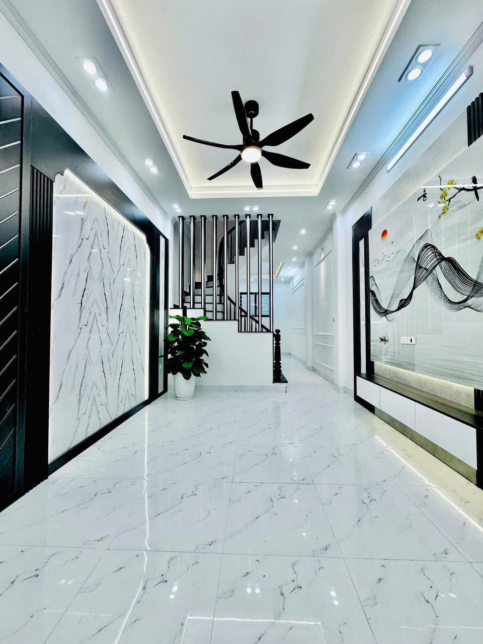 NHÀ MỚI ĐẸP XUÂN LA 42/49M2 _ MẶT TIỀN 3,5M _ 4 TẦNG - NGÕ RỘNG THÔNG MUÔN NƠI - KINH DOANH NHỎ