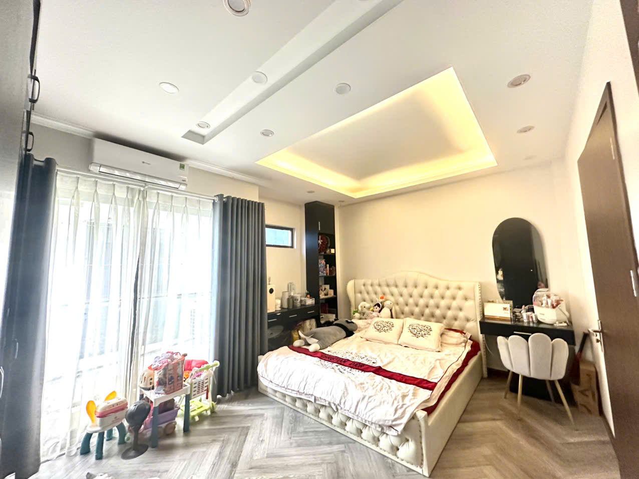 Bán nhà ngõ 99 Định Công Hạ 30m² x 5 tầng giá 6.7 tỷ, gần ô tô