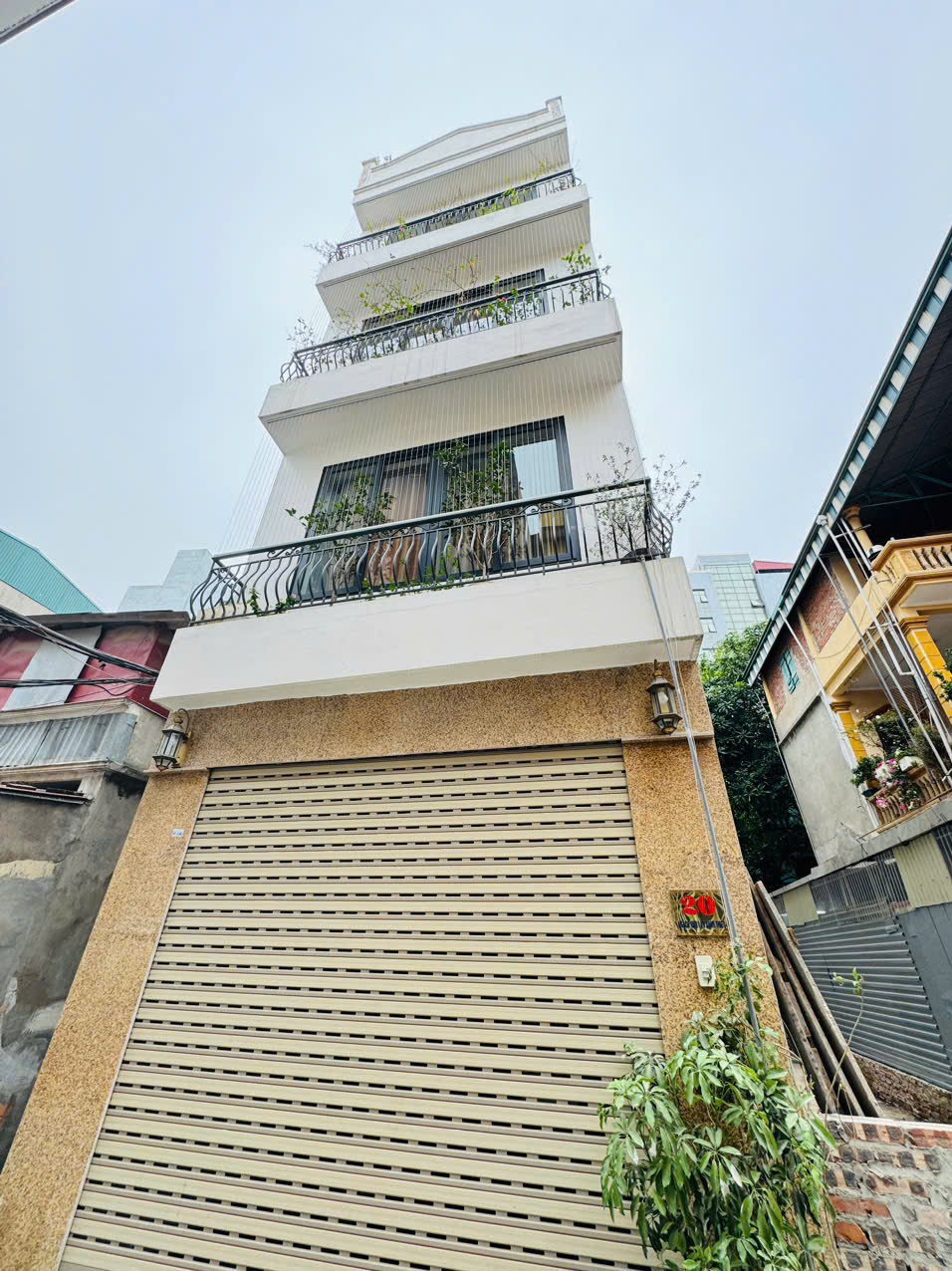 NHÀ ĐẸP VIỆT HƯNG 5TẦNG 30M, NHÀ XÂY MỚI THOÁNG SÁNG; 4,5 TỶ