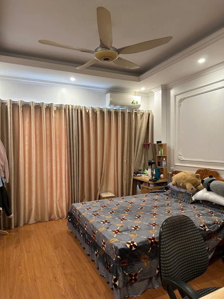 BÁN NHÀ 5 TẦNG, TẠI BỒ ĐỀ LONG BIÊN, HÀ NỘI