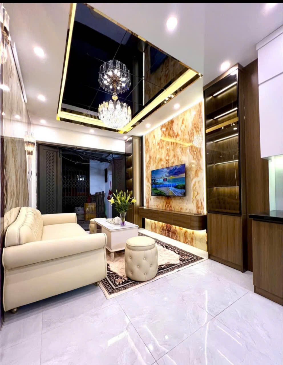 SIEU PHẨM PHỐ TRẠM - NHÀ ĐẸP NHƯ TRANH VẼ - THIẾT KẾ ĐỘC LẠ - Ô TÔ ĐỖ CỬA - Ở SƯỚNG NHỈNH 6TỶ