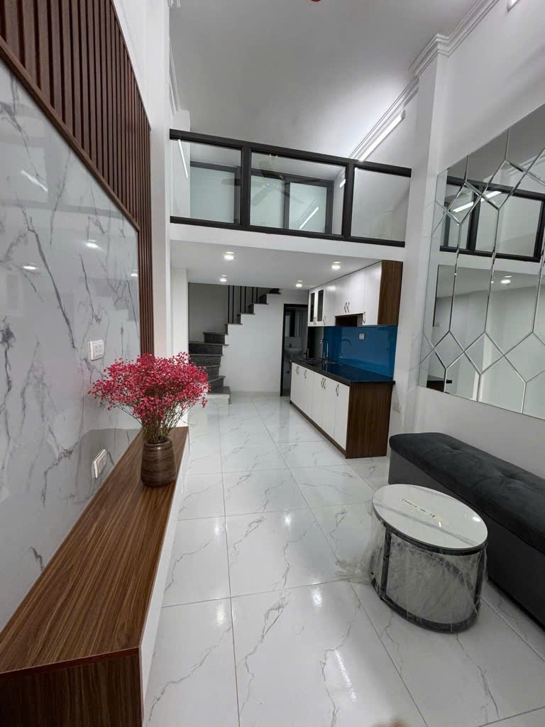 Bán nhà Lĩnh Nam, Hoàng Mai, 22m 3 tầng 2 ngủ 1.9 tỷ