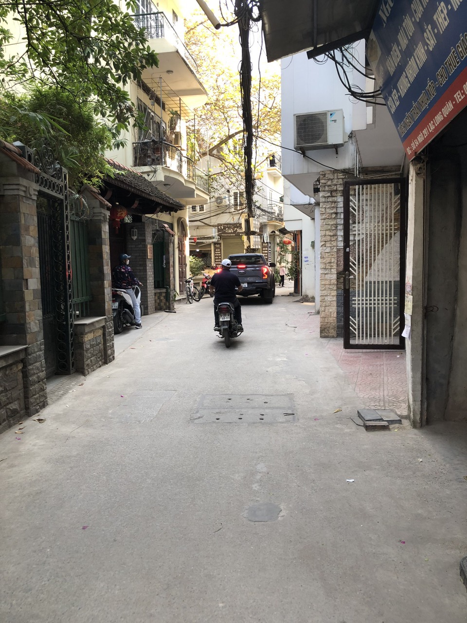 LẠC LONG QUÂN 47M2 _ 6 TẦNG THANG MÁY - 7 PHÒNG NGỦ HIỆN CÓ - TRƯỚC NHÀ RỘNG THOÁNG - Ô TÔ ĐỖ CỬA