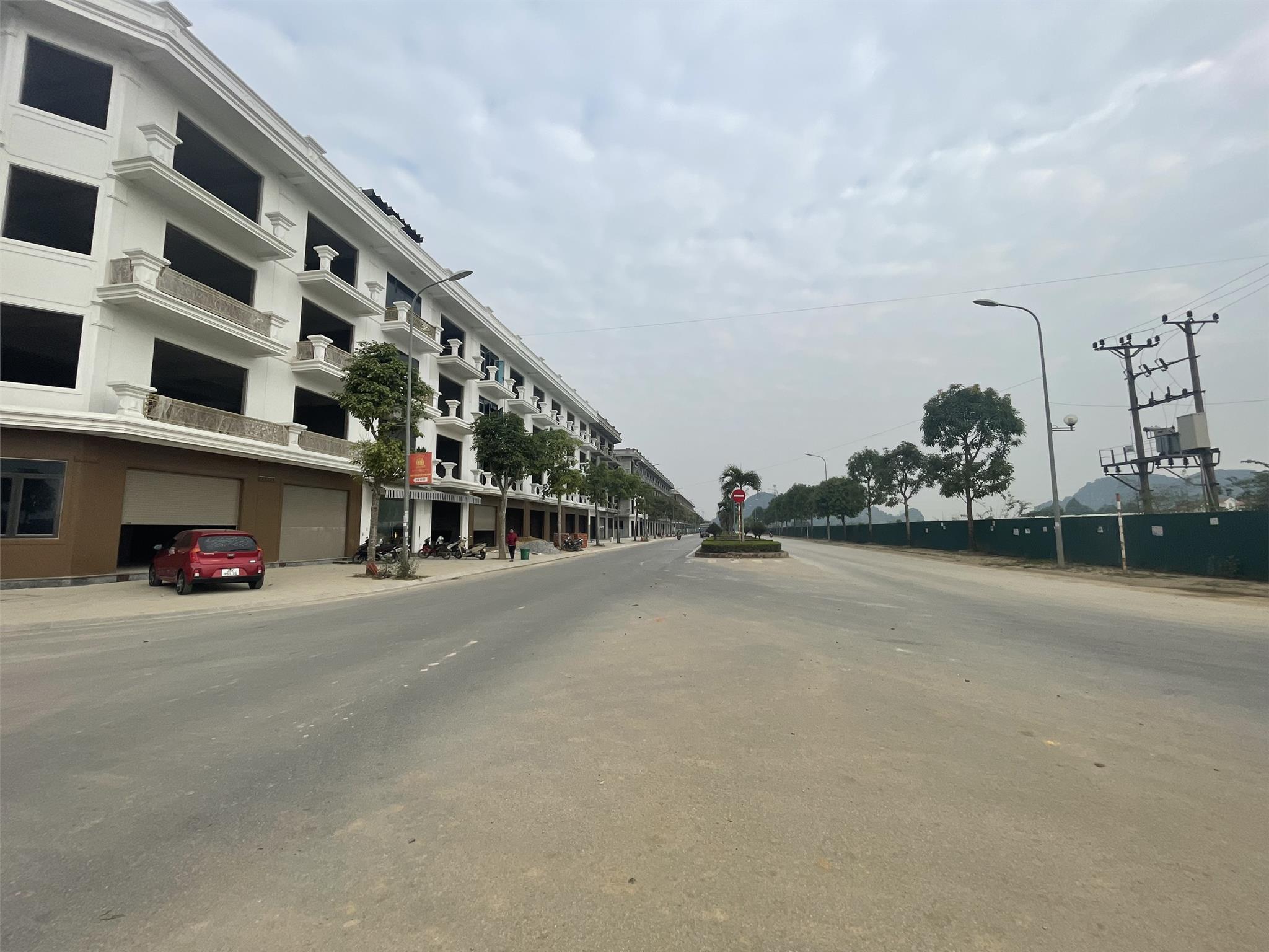 CẶP CĂN GÓC NGÃ TƯ ĐẠI LỘ CSEDP + ĐƯỜNG 20.5M. KINH DOANH NGAY. LH: 0966 343 969