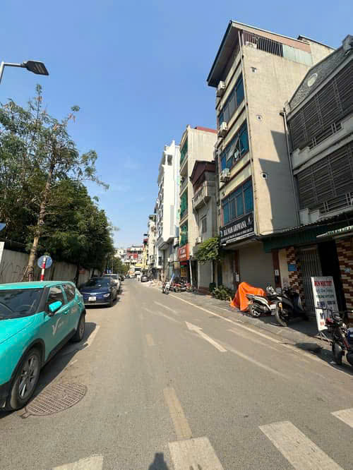 MẶT PHỐ NGUYỄN HOÀNG - CẦU GIẤY - 36M2 x 8T - 20.8 TỶ - TRƯỚC NHÀ Ô TÔ TRÁNH - KD ĐỈNH CAO