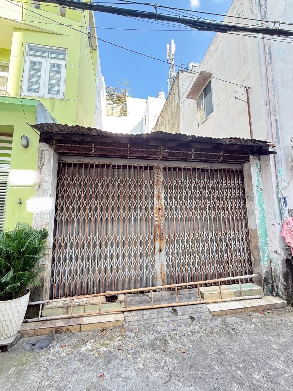 Bán nhà Vtri đẹp HXH kế Gò Dầu quận Tân Phú 4.2 x 16 chỉ 5.38 tỷ tl