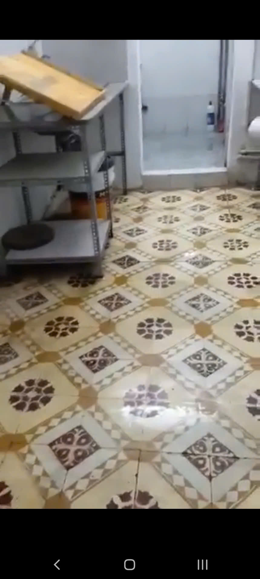 Chính chủ cho thuê nhà 3 tầng,3 phòng ngủ, 3 WC ở phố Hoàng Hoa Thám, Ba Đình,HN