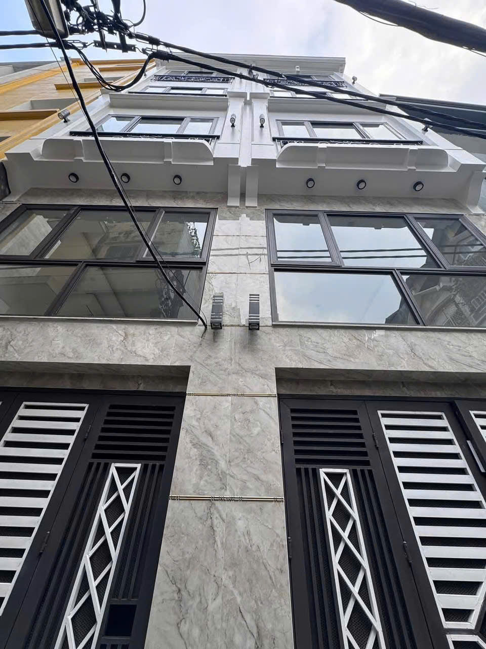 BÁN TOÀ NHÀ CHUNG CƯ MINI DÒNG TIỀN - CẦU GIẤY THÔNG QUAN HOA 58,3/60M2 _ 6 TẦNG THANG MÁY _ 10 PHÒNG KHÉP KÍN FULL NỘI THẤT