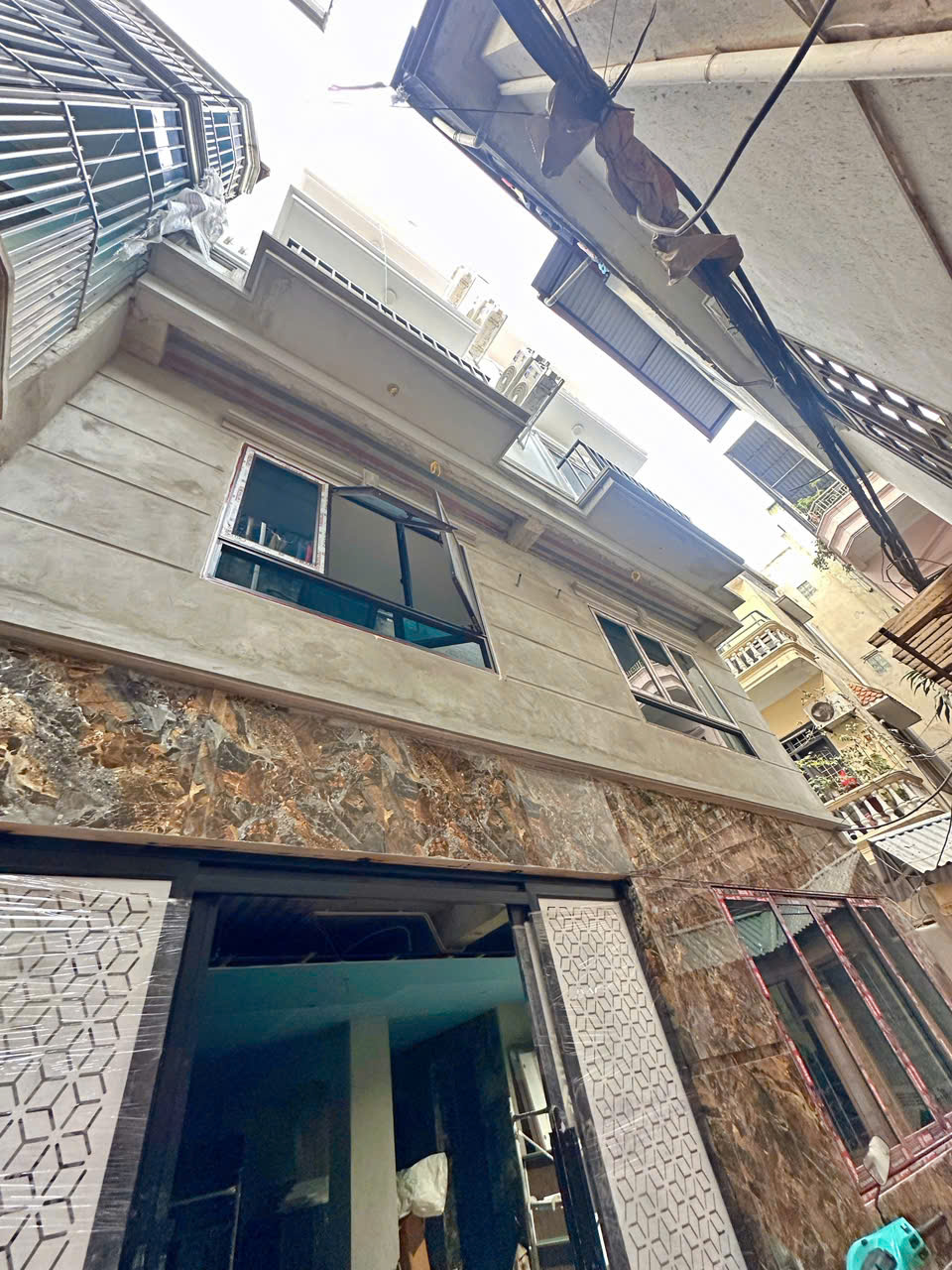 HÀO NAM - ĐỐNG ĐA - DT 70M2 X 8T - MT8M - 20 TỶ- CHDV CAO CẤP - GẦN PHỐ