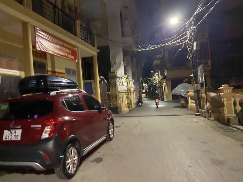 BÁN NHÀ SIÊU ĐẸP HOÀNG QUỐC VIỆT, CẦU GIẤY 55M, 5T, MT 5M, THANG MÁY, OTO TRÁNH, KD ĐỈNH, 20 TỶ. 0937651883.