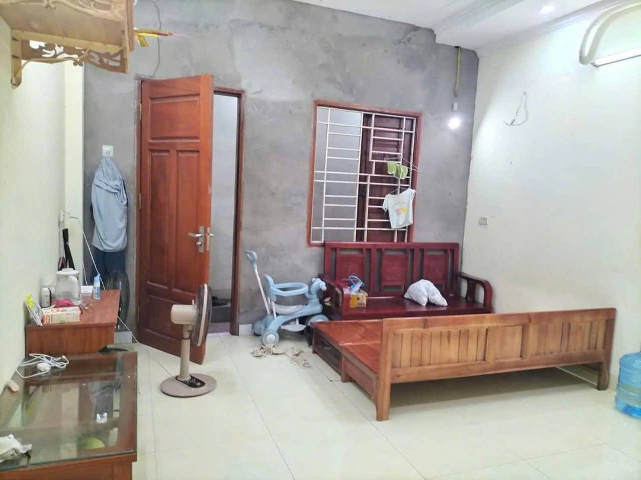 bán nhà 2 tầng phạm văn đồng cầu giấy 6ty DT 62m2 ,MT 5m2 LH 083.2865.116