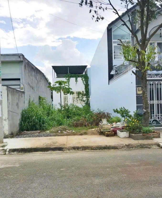 CHÍNH CHỦ 100% Cần Bán LÔ ĐẤT ở gần nhà thờ Hà Phát - Phường Tân Biên
