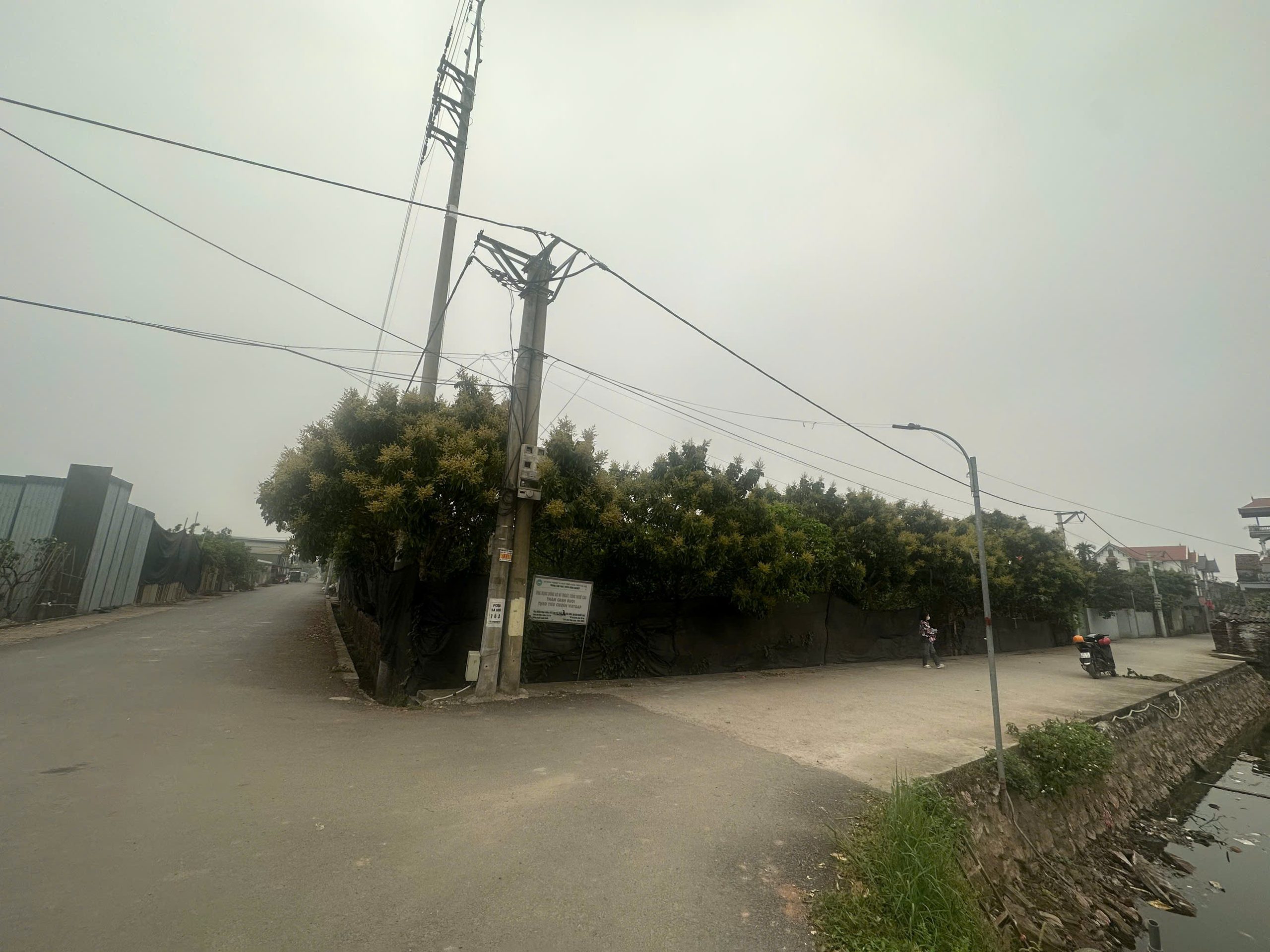 CẦN BÁN LÔ ĐẤT ĐẸP - GIÁ TỐT - Vị Trí Đắc Địa Tại Xã Phượng Sơn, Huyện Quốc Oai, TPHN