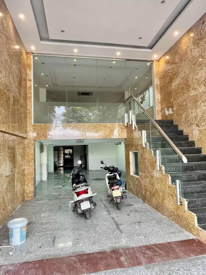 0899618682 Bán nhà 8 tầng - diện tích 182m2 - Giá 80 - mặt phố LÊ TRỌNG TẤN - THANH XUÂN.